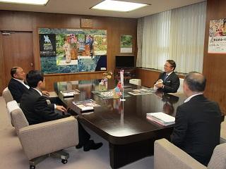白老町議会との交流の様子2