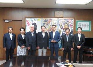 徳島市議会との交流の様子