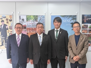 宇和島市議会との交流の様子